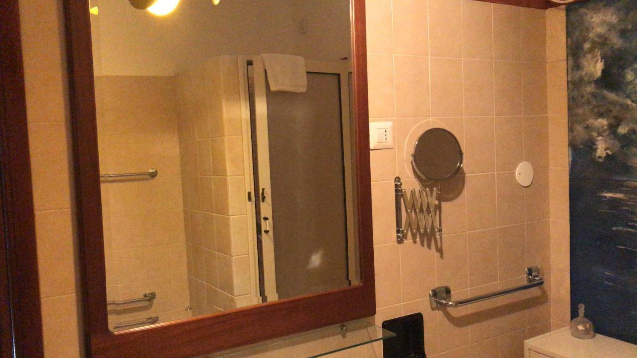 فندق Viale Italia 41: I Migliori Anni ساساري المظهر الخارجي الصورة